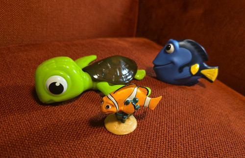 Finding nemo toy - x3,